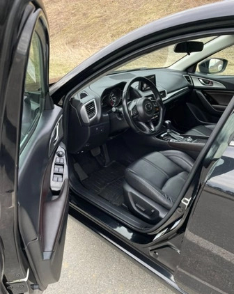 Mazda 3 cena 67900 przebieg: 33056, rok produkcji 2017 z Kolbuszowa małe 667
